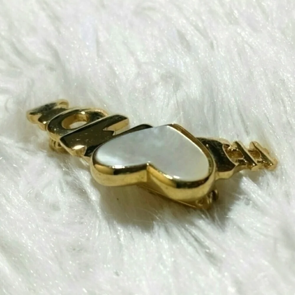 Vintage I Love Mom Mother Of Pearl Heart Brooch